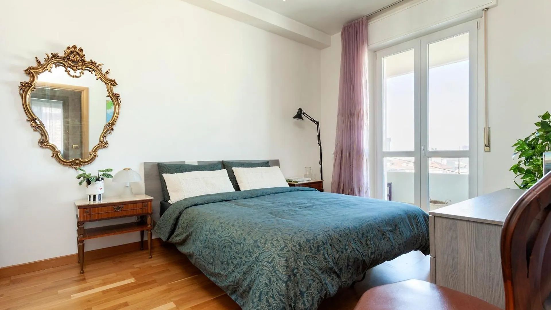 Two Spacious Bedrooms 1 Minute To Metro Stop Milan 0*,